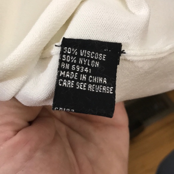 Smart top, lots of bling.  Great value,  styling. - Picture 8 of 8